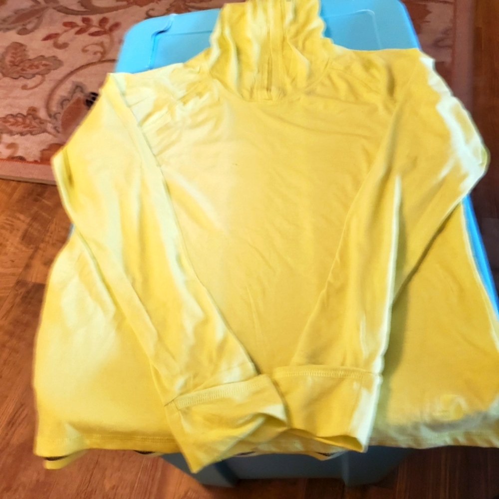 New Never Worn Soffe Longsleeve Hooded Tee